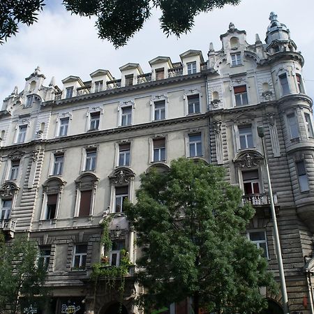 Astoria Airconed Apartments Budapest Bagian luar foto