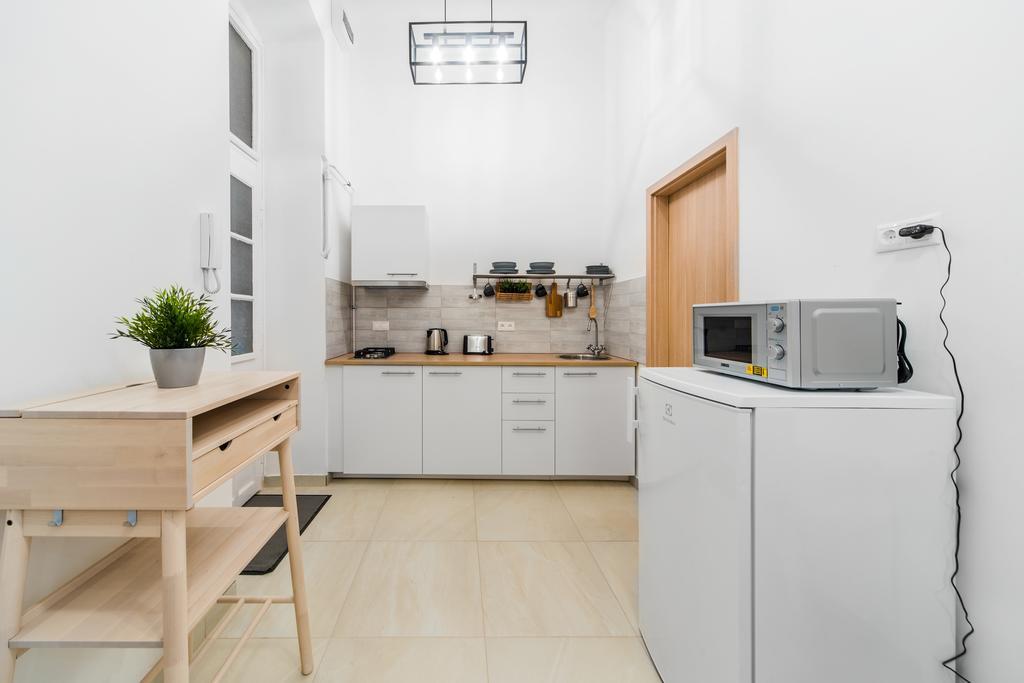 Astoria Airconed Apartments Budapest Bagian luar foto