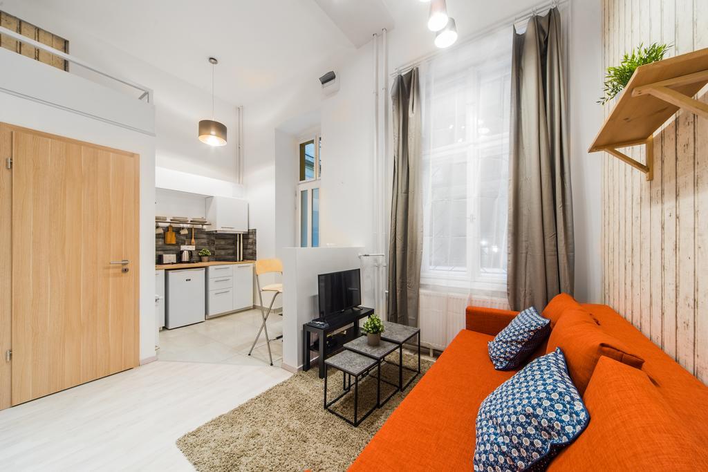 Astoria Airconed Apartments Budapest Bagian luar foto