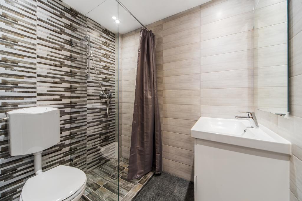 Astoria Airconed Apartments Budapest Bagian luar foto